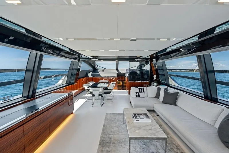 Slide: The Image of Riva Folgore 2022 - 6473374