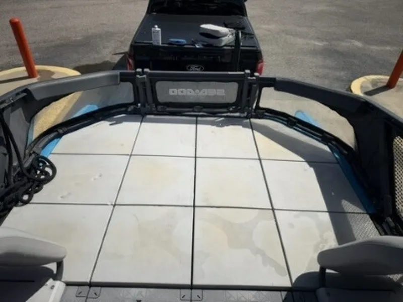 Slide: The Image of Sea-Doo 21 Switch Cruise 2023 - 6474291