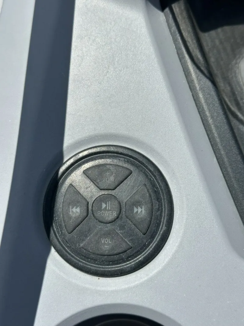 Slide: The Image of Sea-Doo 21 Switch Sport 2023 - 6520035
