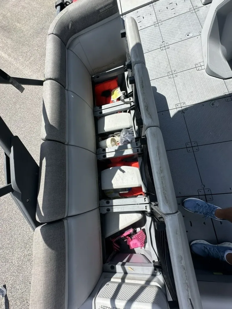 Slide: The Image of Sea-Doo 21 Switch Sport 2023 - 6520036