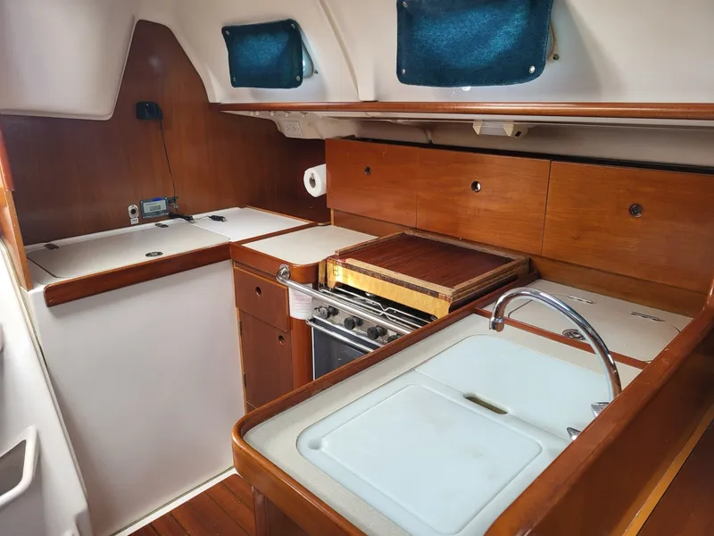 Slide: The Image of Beneteau Oceanis 321 1996 - 6478568