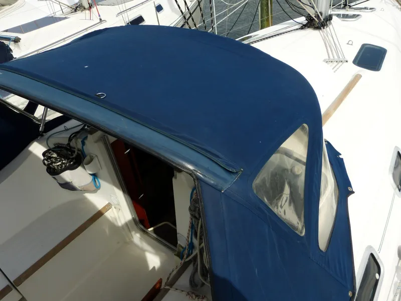 Slide: The Image of Beneteau Oceanis 321 1996 - 6479822
