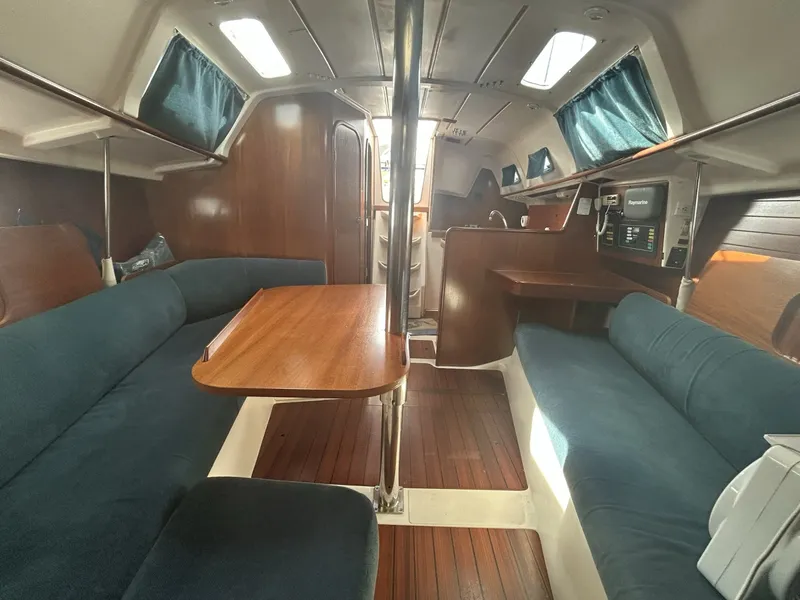 Slide: The Image of Beneteau Oceanis 321 1996 - 6479186