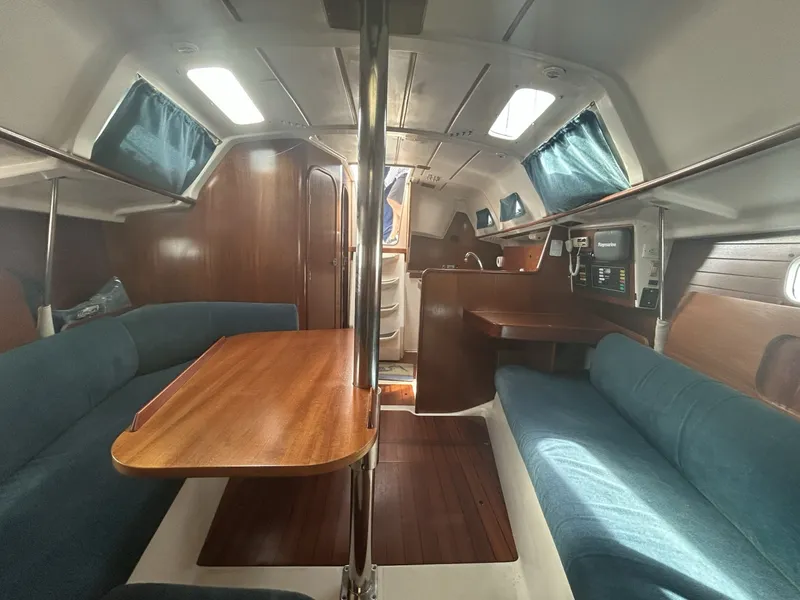 Slide: The Image of Beneteau Oceanis 321 1996 - 6479802