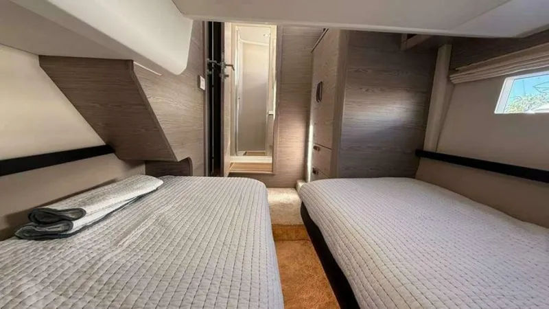 Slide: The Image of Greenline 48 Fly Hybrid 2024 - 6481485