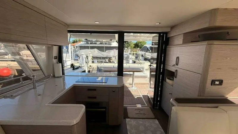 Slide: The Image of Greenline 48 Fly Hybrid 2024 - 6481455