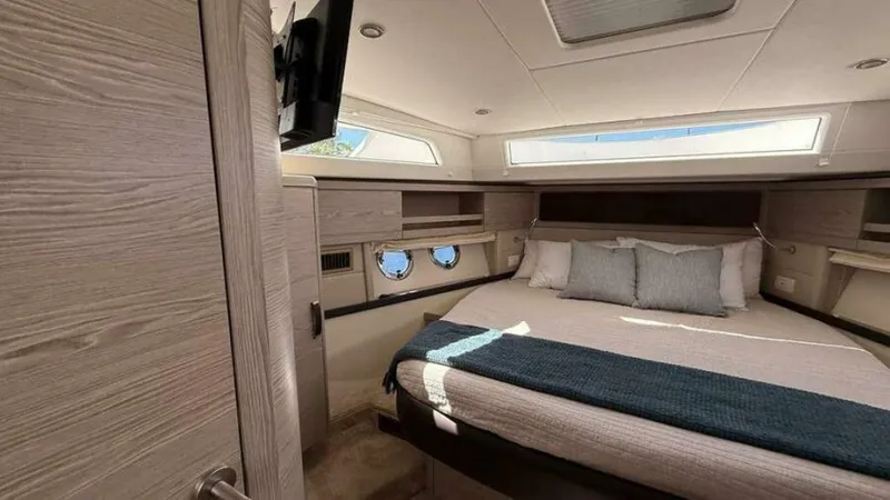Slide: The Image of Greenline 48 Fly Hybrid 2024 - 6481495