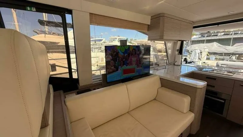 Slide: The Image of Greenline 48 Fly Hybrid 2024 - 6481473