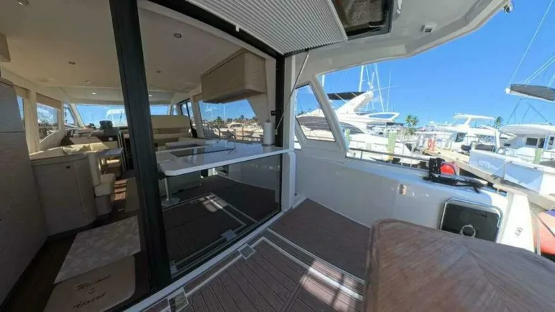 Slide: The Image of Greenline 48 Fly Hybrid 2024 - 6481447