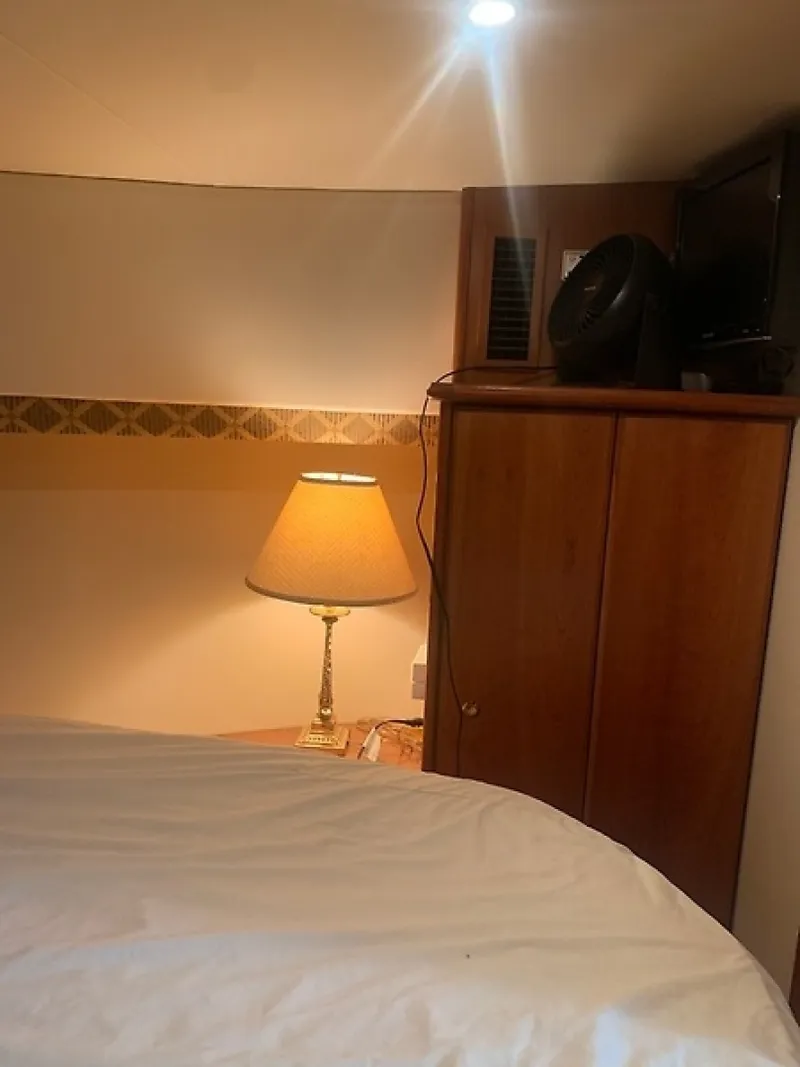 Slide: The Image of 0005768831 - 6482042