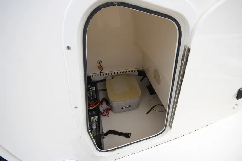 Slide: The Image of Boston Whaler 210 Dauntless 2014 - 6518304