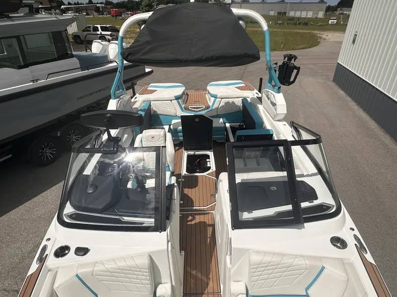 Slide: The Image of Nautique G23 2021 - 6482578