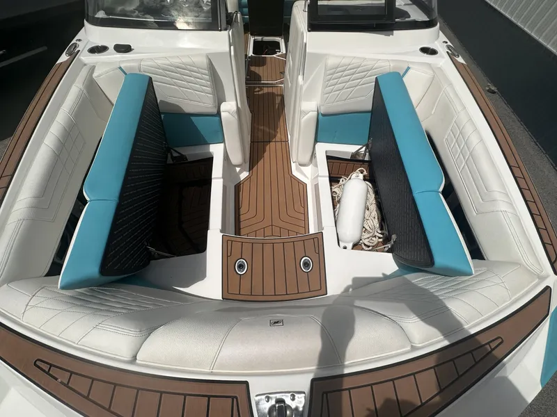 Slide: The Image of Nautique G23 2021 - 6482580