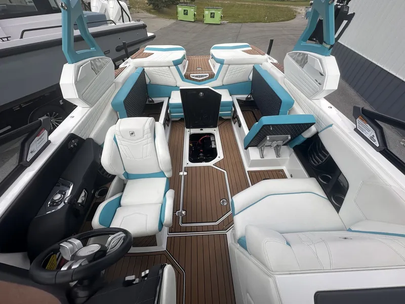 Slide: The Image of Nautique G23 2021 - 6482582