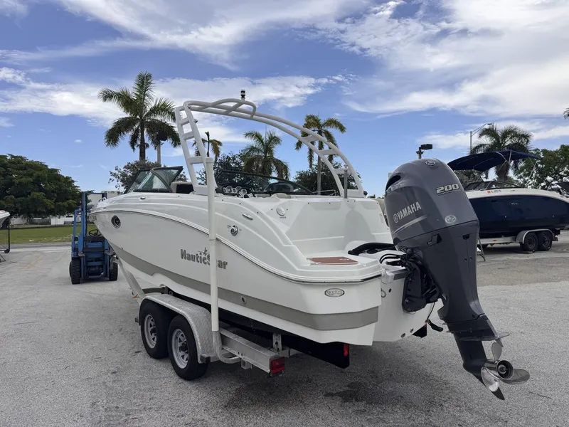 Slide: The Image of NauticStar 243 DC 2018 - 6483313