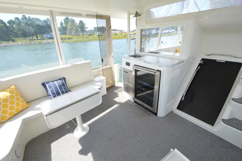 Slide: The Image of Ocean Yachts Cockpit Motor Yacht 1995 - 6484361