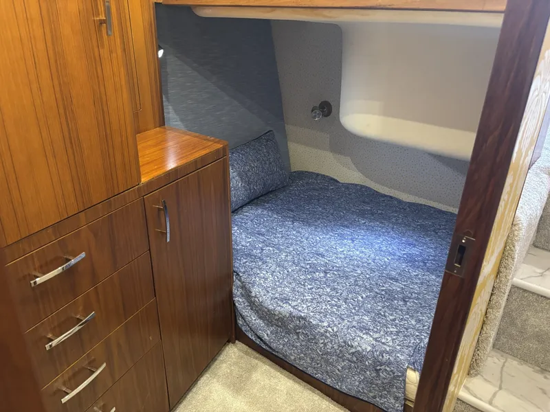 Slide: The Image of Ocean Yachts Cockpit Motor Yacht 1995 - 7518529