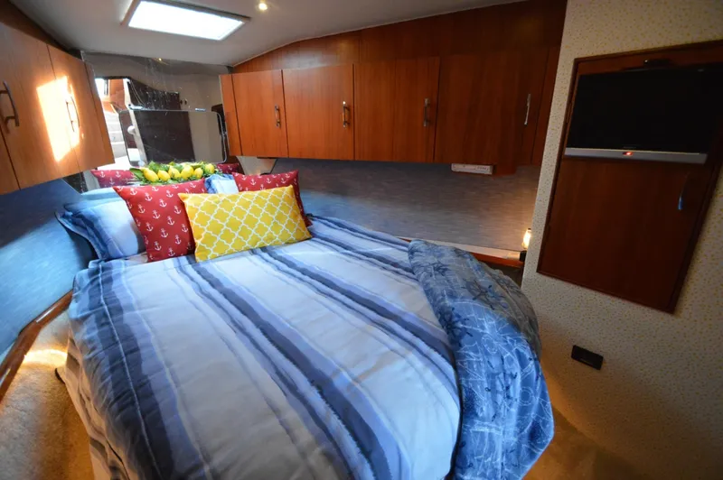 Slide: The Image of Ocean Yachts Cockpit Motor Yacht 1995 - 6484330