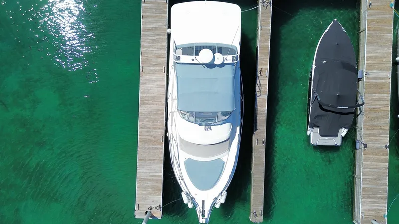 Slide: The Image of Silverton 39 Motor Yacht 2003 - 6484558