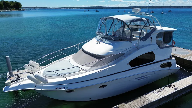 The Image of Silverton 39 Motor Yacht 2003 - 6484550