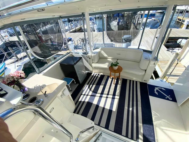 Slide: The Image of Silverton 39 Motor Yacht 2003 - 6484564