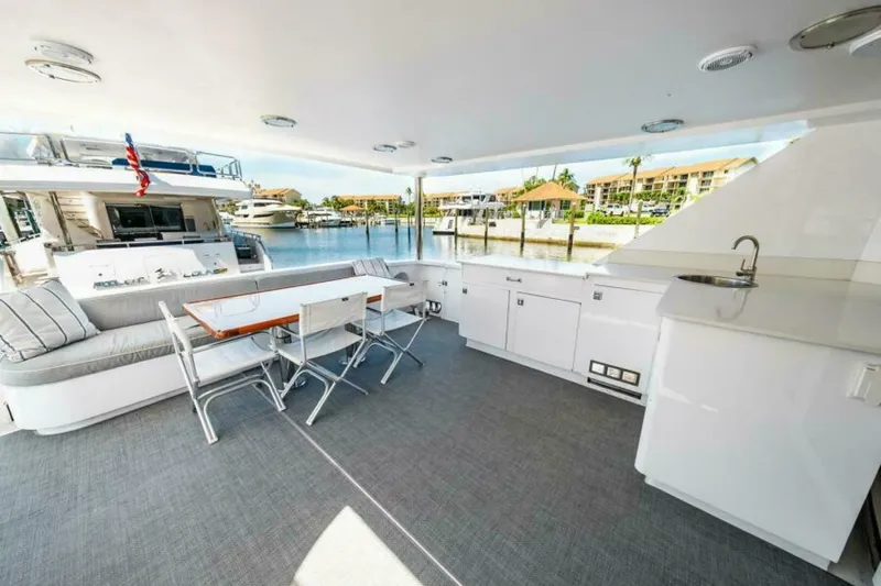 Slide: The Image of Aft Deck Bar    - 6484490