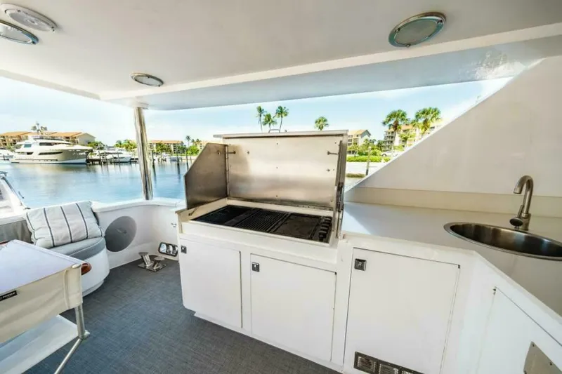 Slide: The Image of Aft Deck Grill    - 6484492
