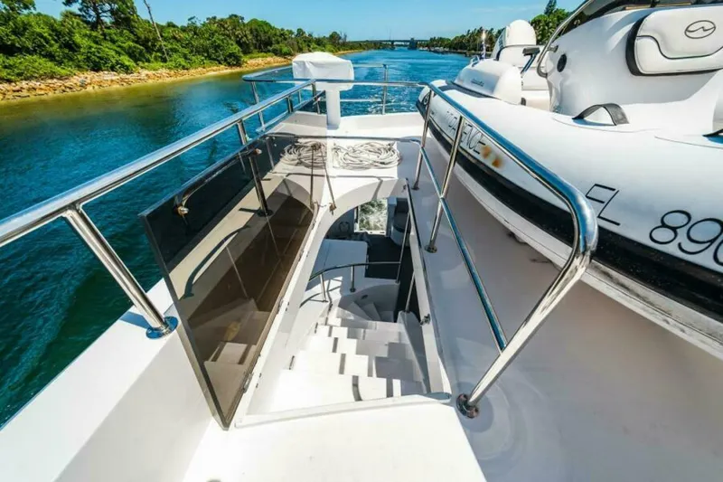 Slide: The Image of Steps to Aft Deck    - 6484511