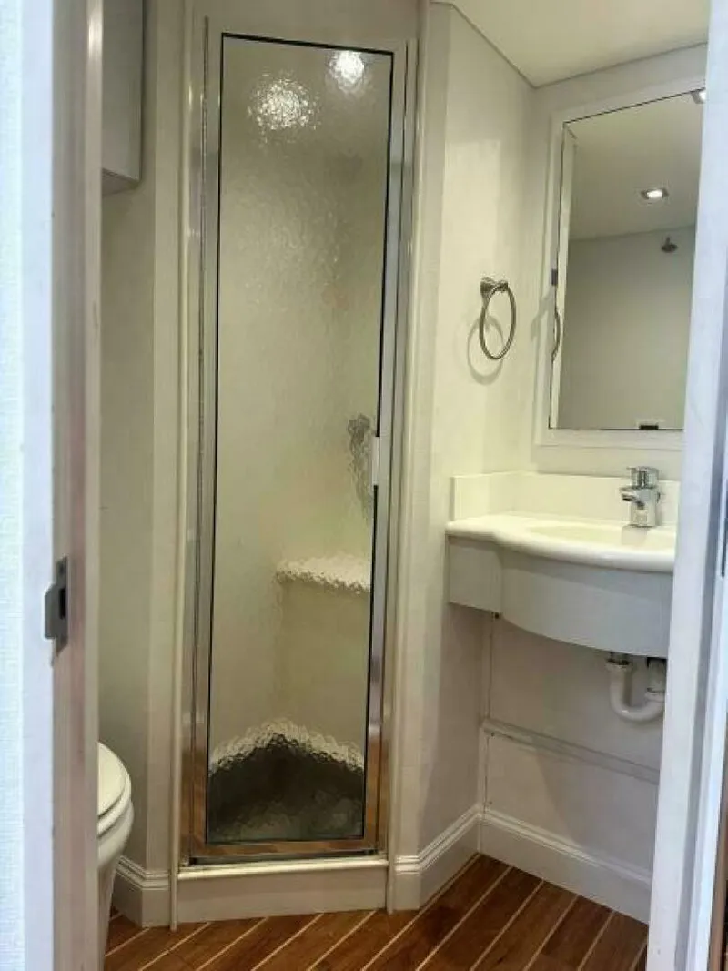 Slide: The Image of Crew Head And Shower - 6484496