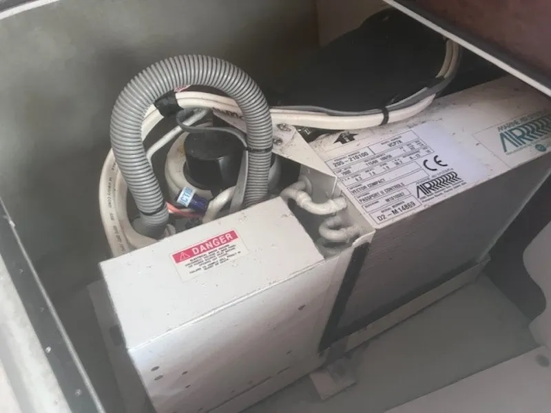 Slide: The Image of AC Tag - 6493505