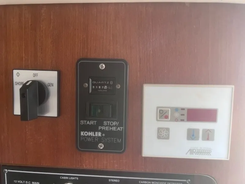 Slide: The Image of Gen Set Tach - 6493525