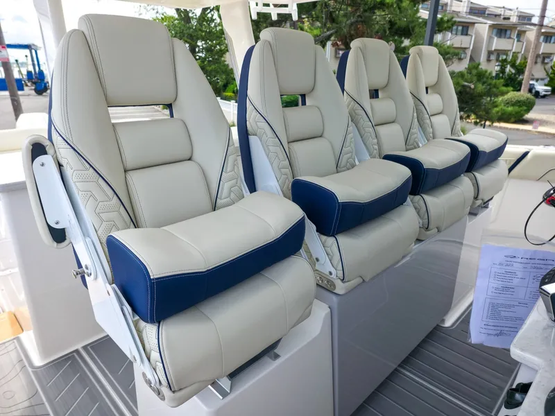 Slide: The Image of Regal 38 SAV 2027 - 7220478