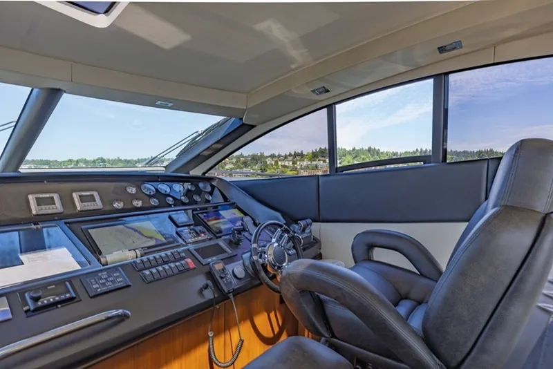 Slide: The Image of 62 Sunseeker Predator - 6514093