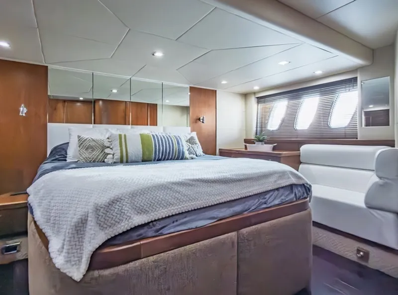 Slide: The Image of 62 Sunseeker Predator - 6520989