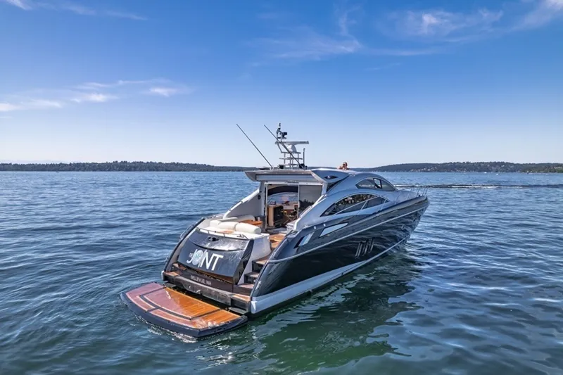 Slide: The Image of 62 Sunseeker Predator - 6514086