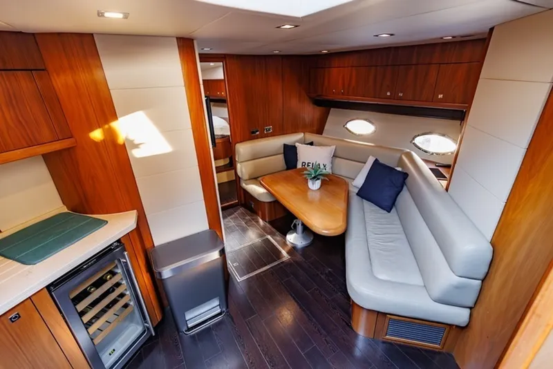 Slide: The Image of 62 Sunseeker Predator - 6521004