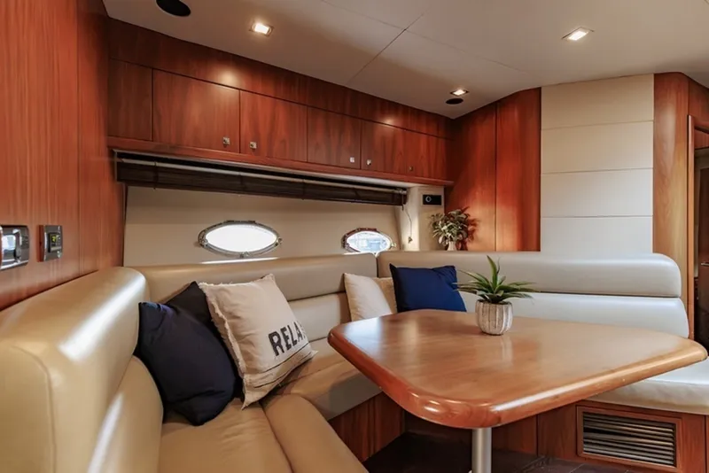 Slide: The Image of 62 Sunseeker Predator - 6521001