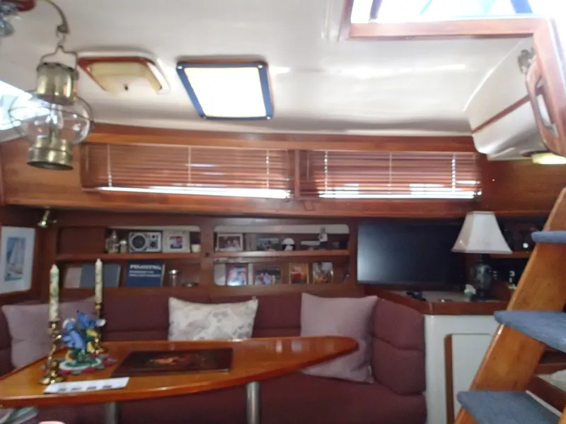Slide: The Image of Starboard Settee - 6514227