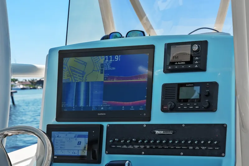 Slide: The Image of Pathfinder 2700 Open 2021 - 6493084