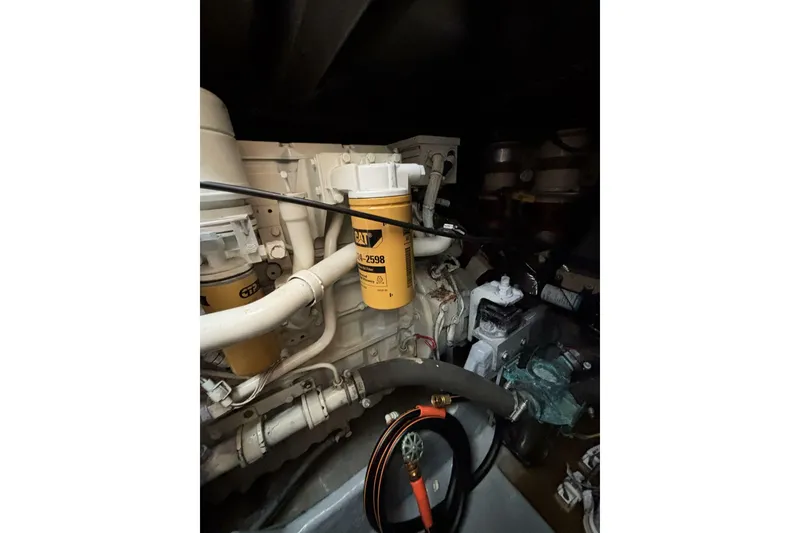 Slide: The Image of Sea Ray 420 Aft Cabin 1999 - 6494079