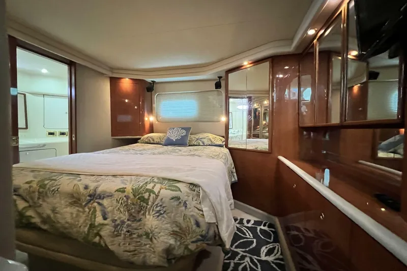 Slide: The Image of Sea Ray 420 Aft Cabin 1999 - 6494066