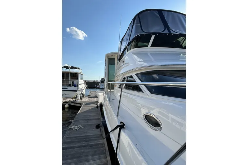 Slide: The Image of Sea Ray 420 Aft Cabin 1999 - 6494041