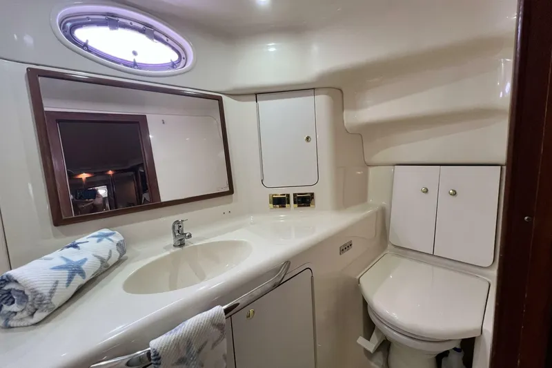 Slide: The Image of Sea Ray 420 Aft Cabin 1999 - 6494069