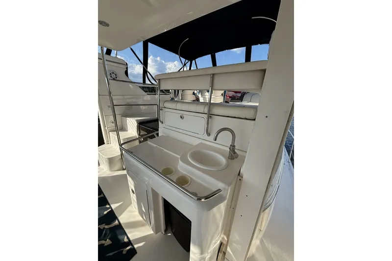 Slide: The Image of Sea Ray 420 Aft Cabin 1999 - 6494047