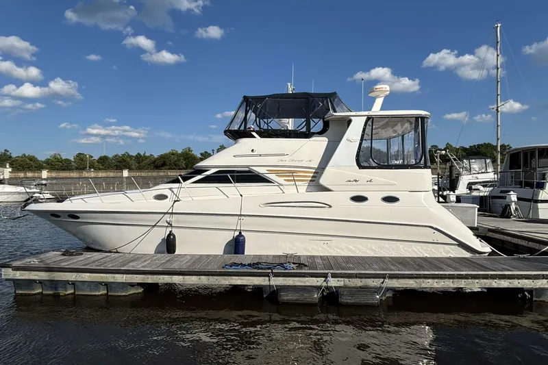 The Image of Sea Ray 420 Aft Cabin 1999 - undefined