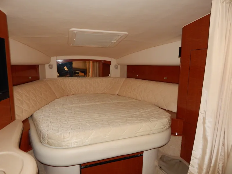 Slide: The Image of Sea Ray 320 Sundancer 2003 - 7225954
