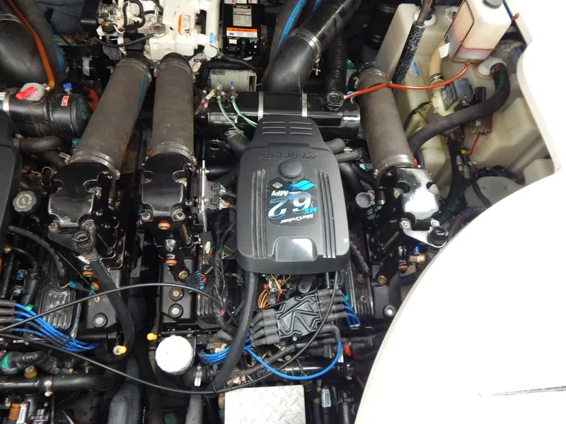 Slide: The Image of Sea Ray 320 Sundancer 2003 - 7225968