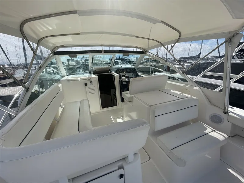 Slide: The Image of Tiara 2900 Coronet Harbor Edition 2000 - 6497961