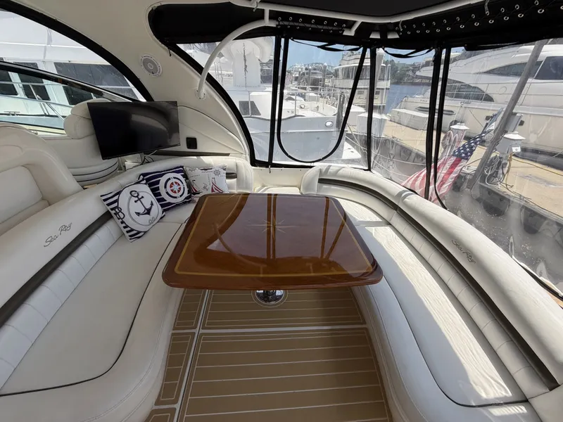 Slide: The Image of Sea Ray 44 2007 - 6499443