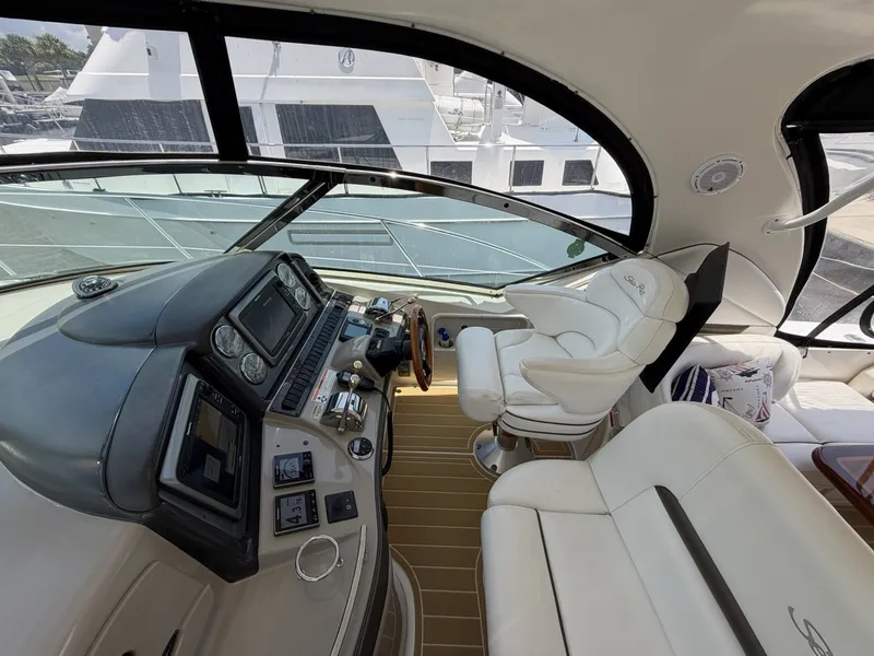 Slide: The Image of Sea Ray 44 2007 - 6499445